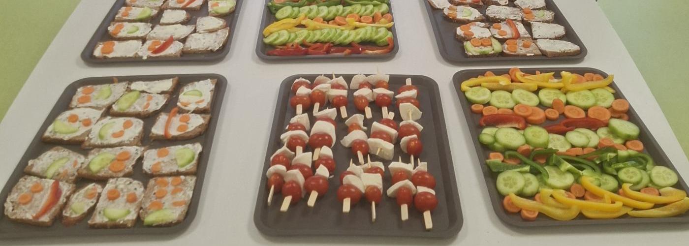 Obst, Gemüse, Vollkornbrot - einfach lecker!